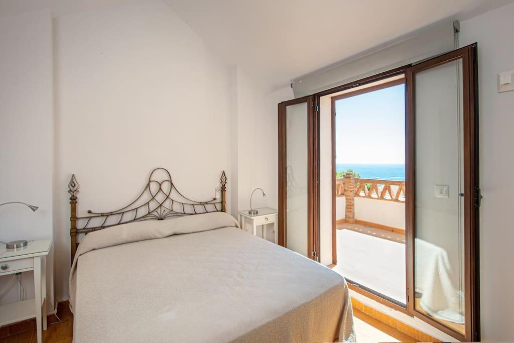 Sunny House With Great Sea Views, 3 Terraces, Private Heated Pool And Sauna La Herradura  Zewnętrze zdjęcie
